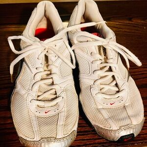 Nike Reax White, Pink, and Silver Running Shoes